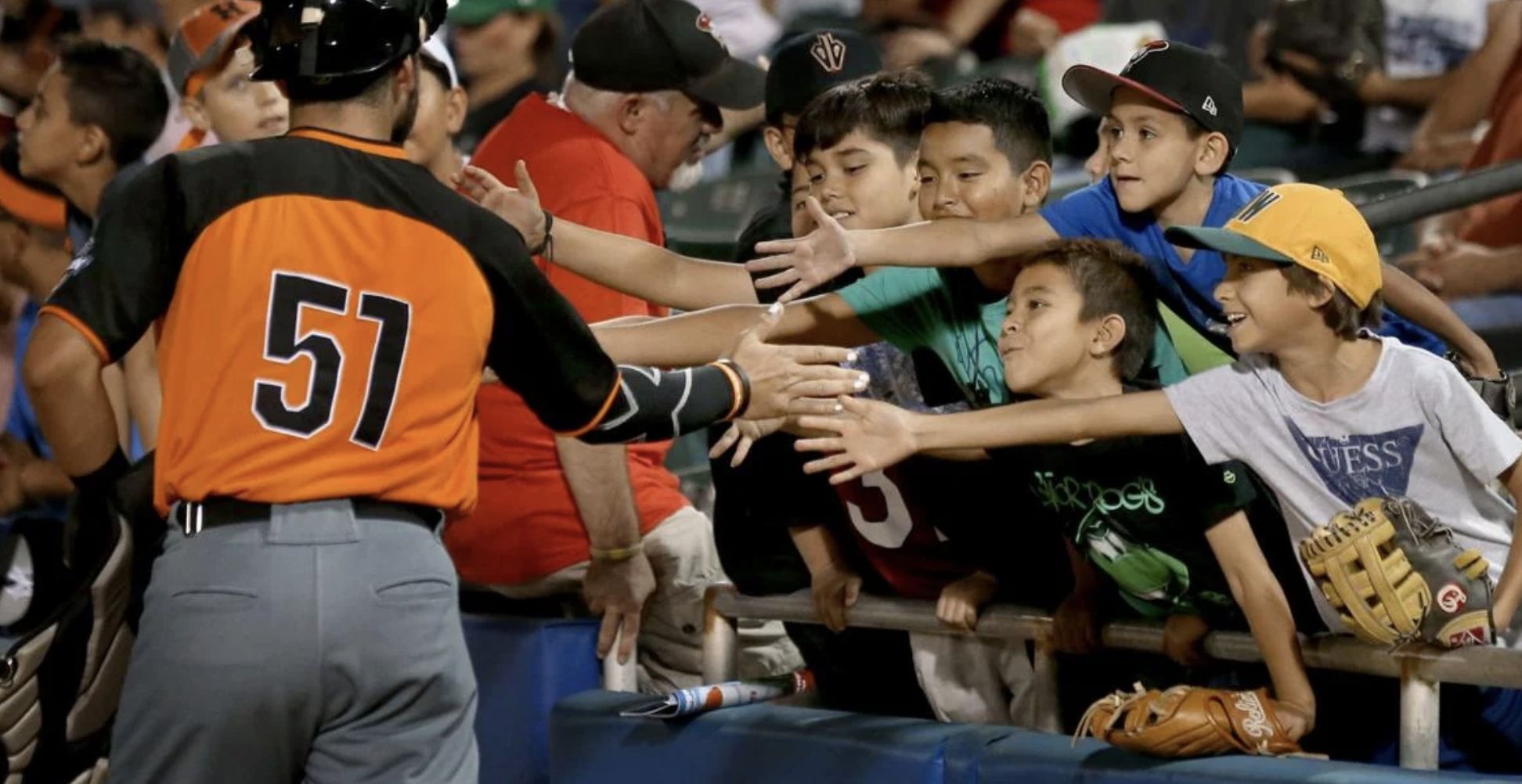 Yaquis supera a Naranjeros en emocionante duelo